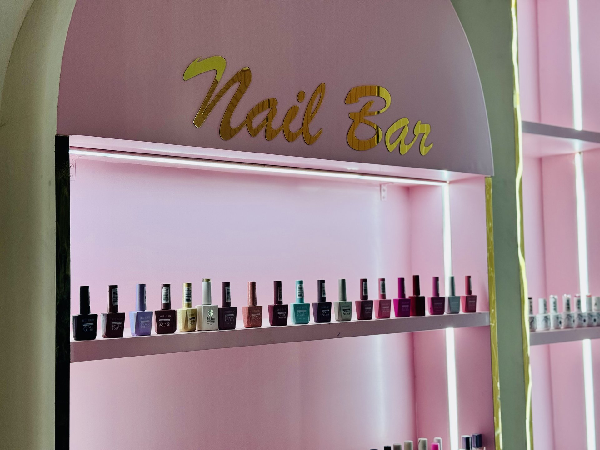 Salon interior 2